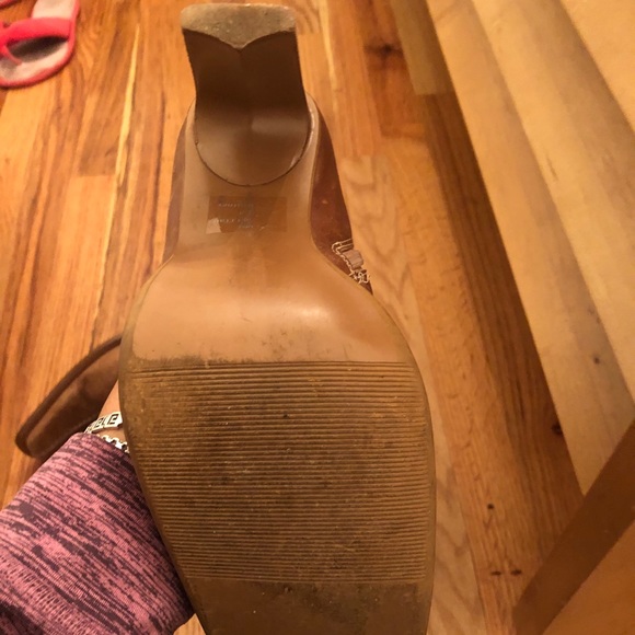 Leather high heel boots - Picture 3 of 7